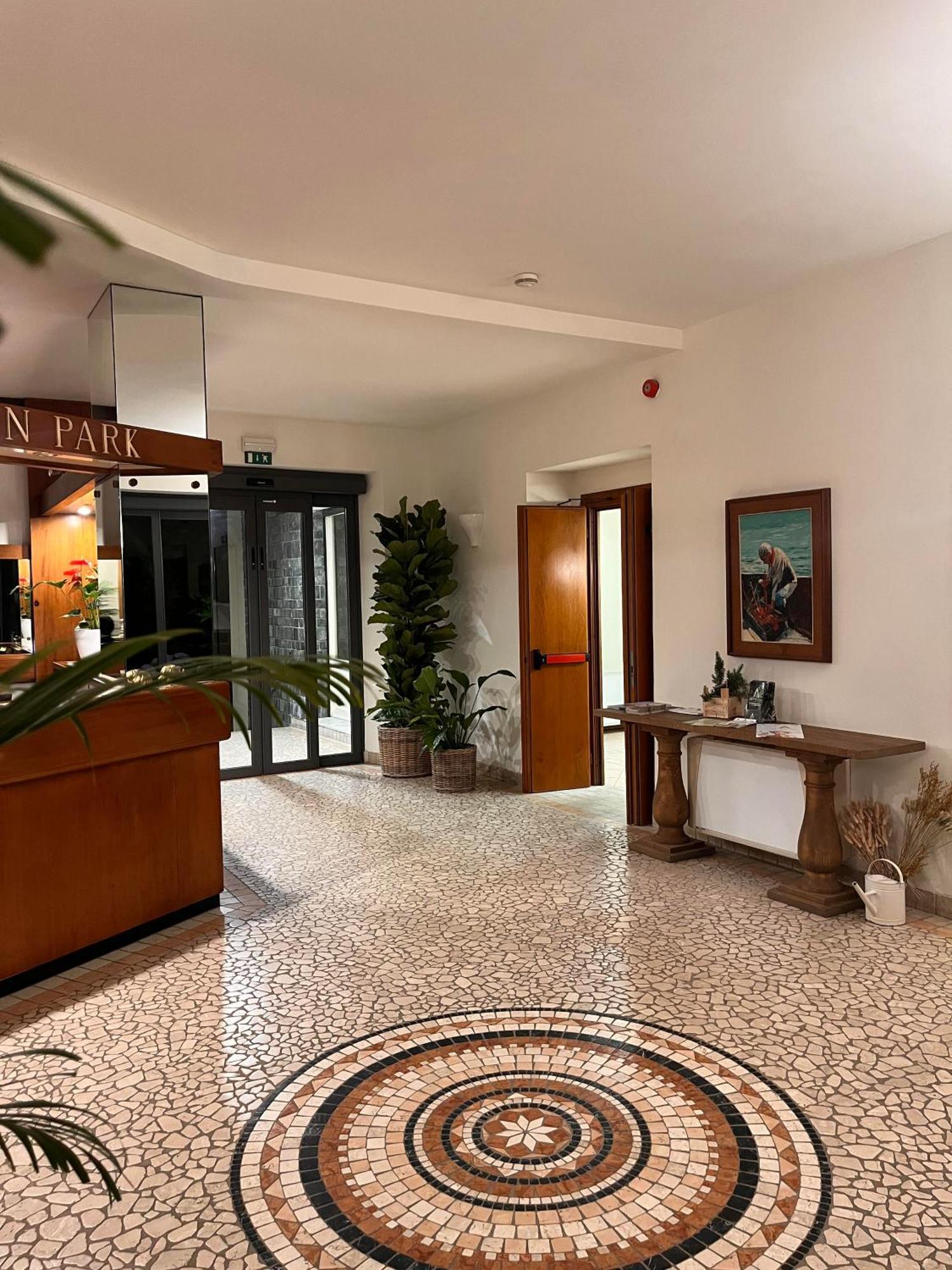 Hotel Eden Park Diano Marina Exterior photo