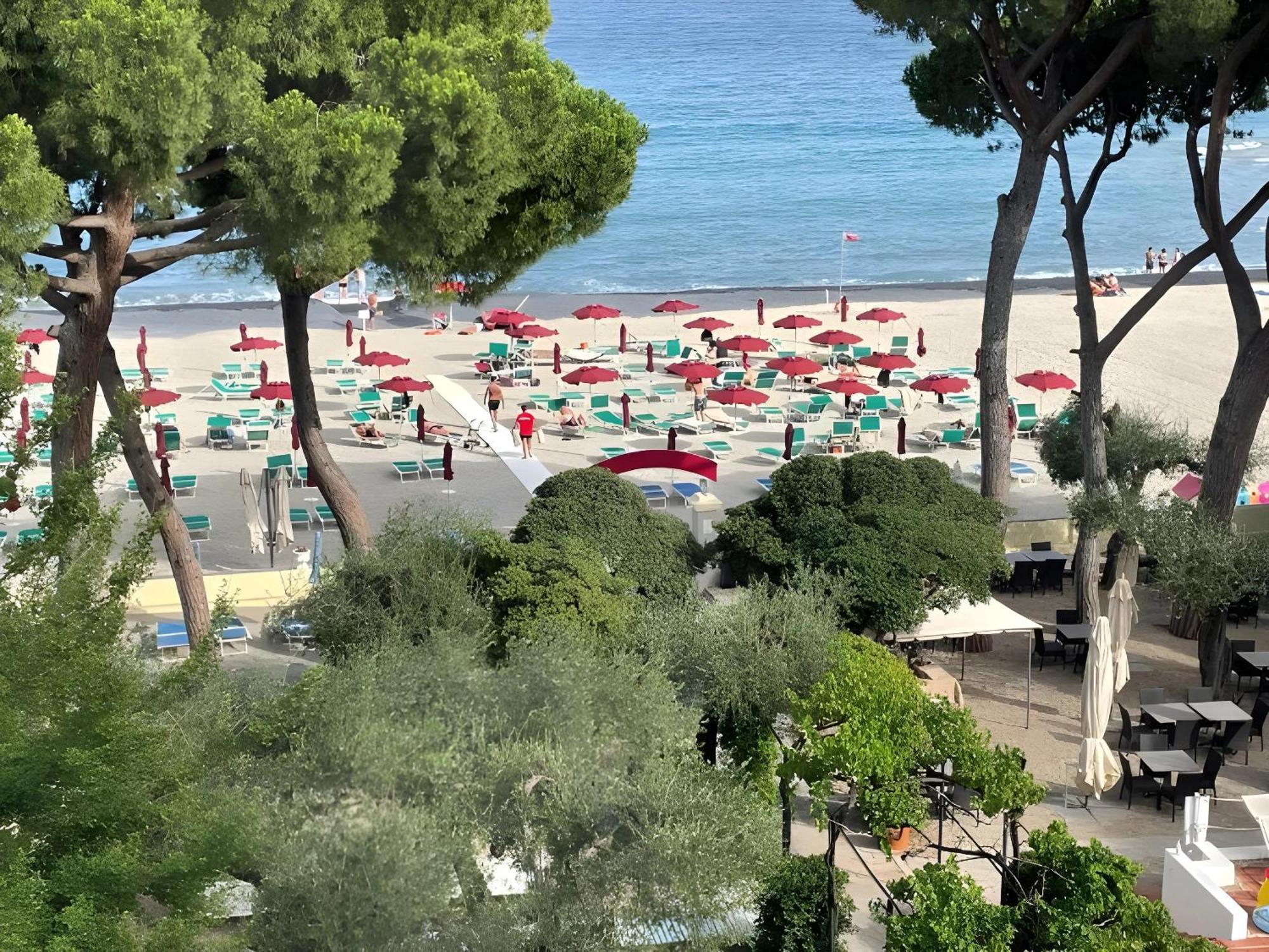 Hotel Eden Park Diano Marina Exterior photo